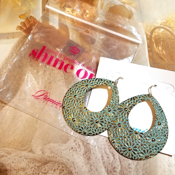 NEW Premier Designs Bohemian Large Dangle Earrings - Picture 4 of 7